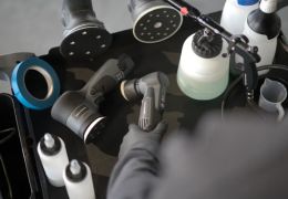 Polish Carrosserie : Le Guide pour Choisir le Bon Abrasif et Renover votre Peinture