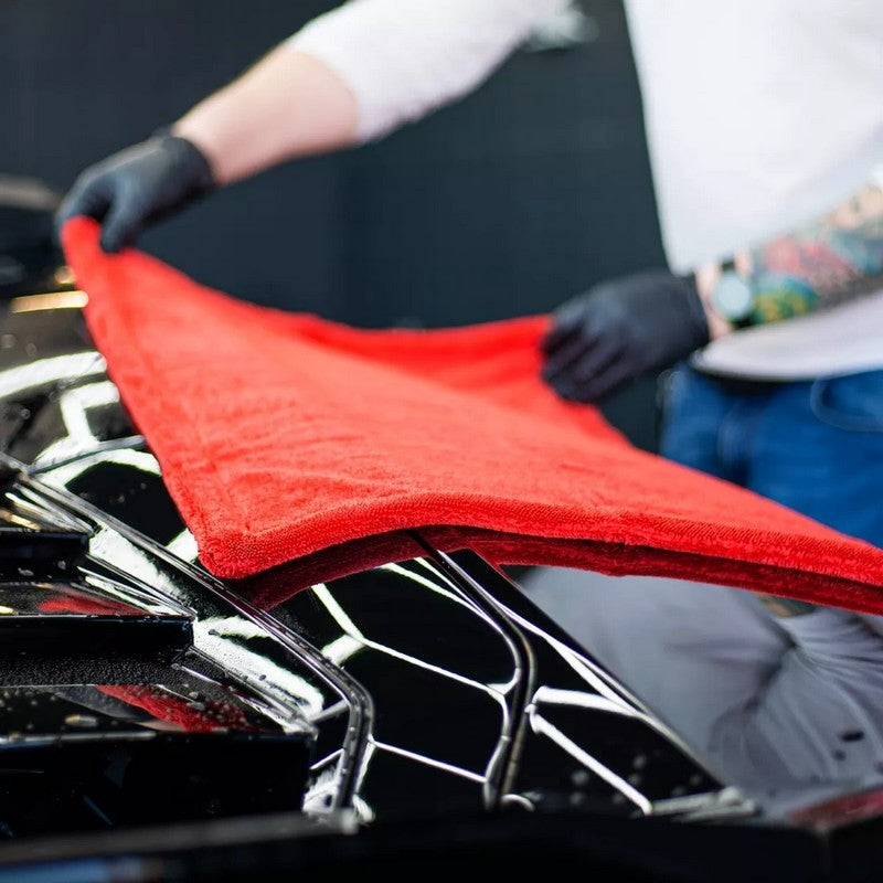 RED SHARK TWISTED TOWEL 1400GSM