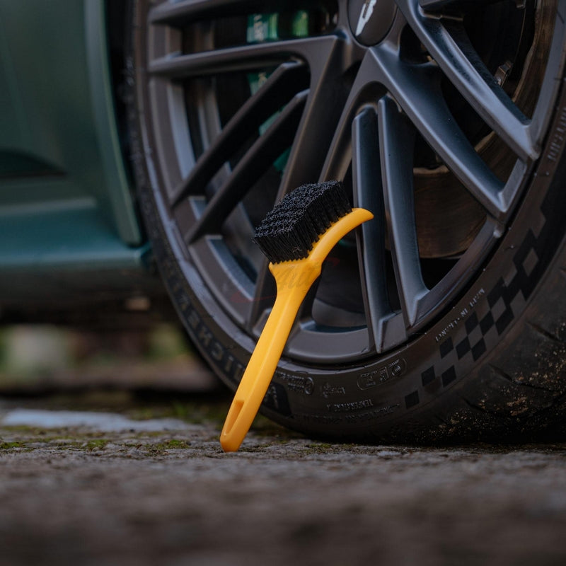WILLY WILLY TIRE BRUSH