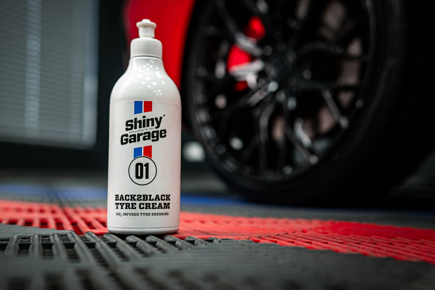 BACK 2 BLACK POLYMER TIRE DRESSING