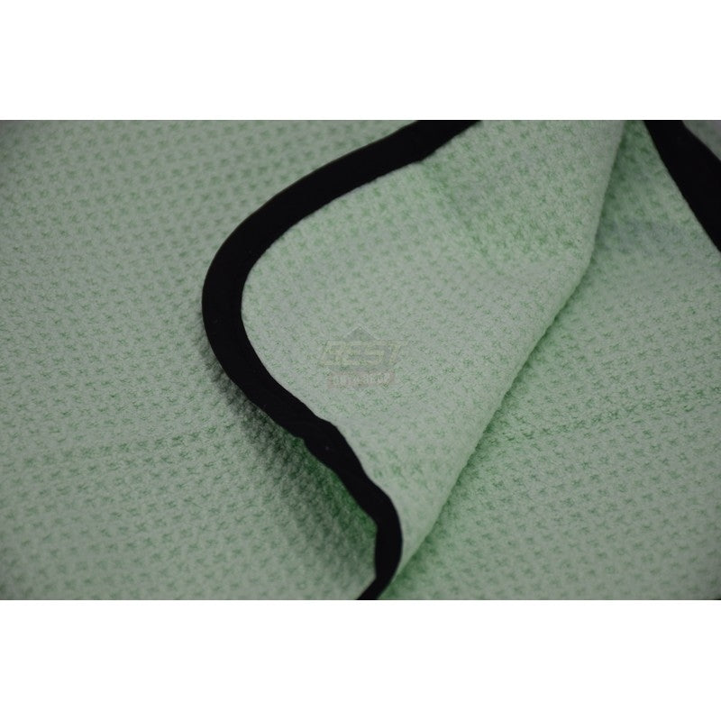 UBER GUZZLER 50X100 CM